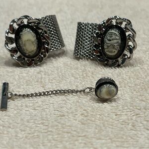 Vintage Cuff Link and Tie Bar Set Silver Tone With Black & Cream Oval Stone